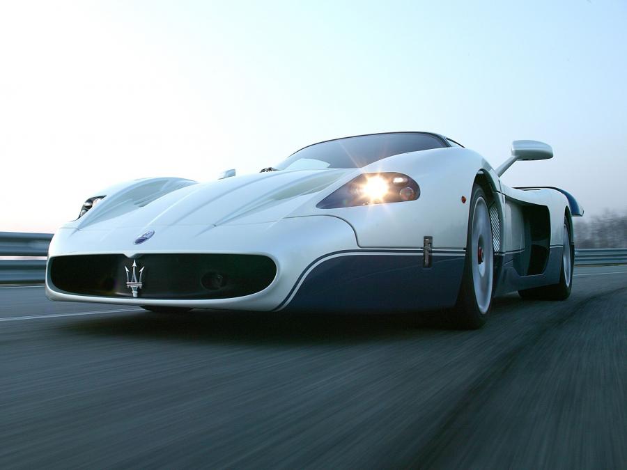  Maserati MC-12 2004 года  (фото 8 из 53)